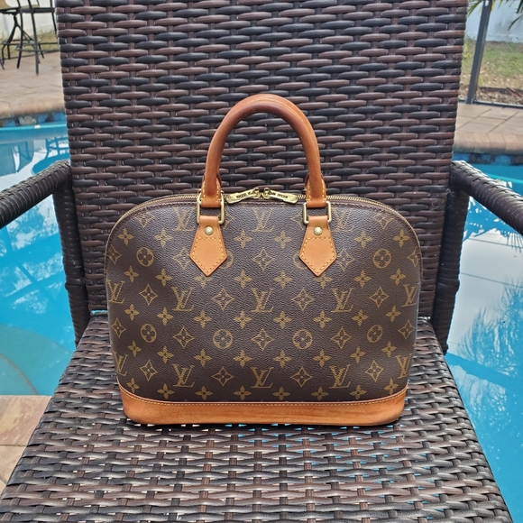 authentic louis vuitton alma pm - Picture 1 of 16
